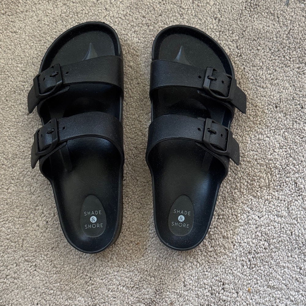 Shade & Shore Black Buckle Slide Sandals